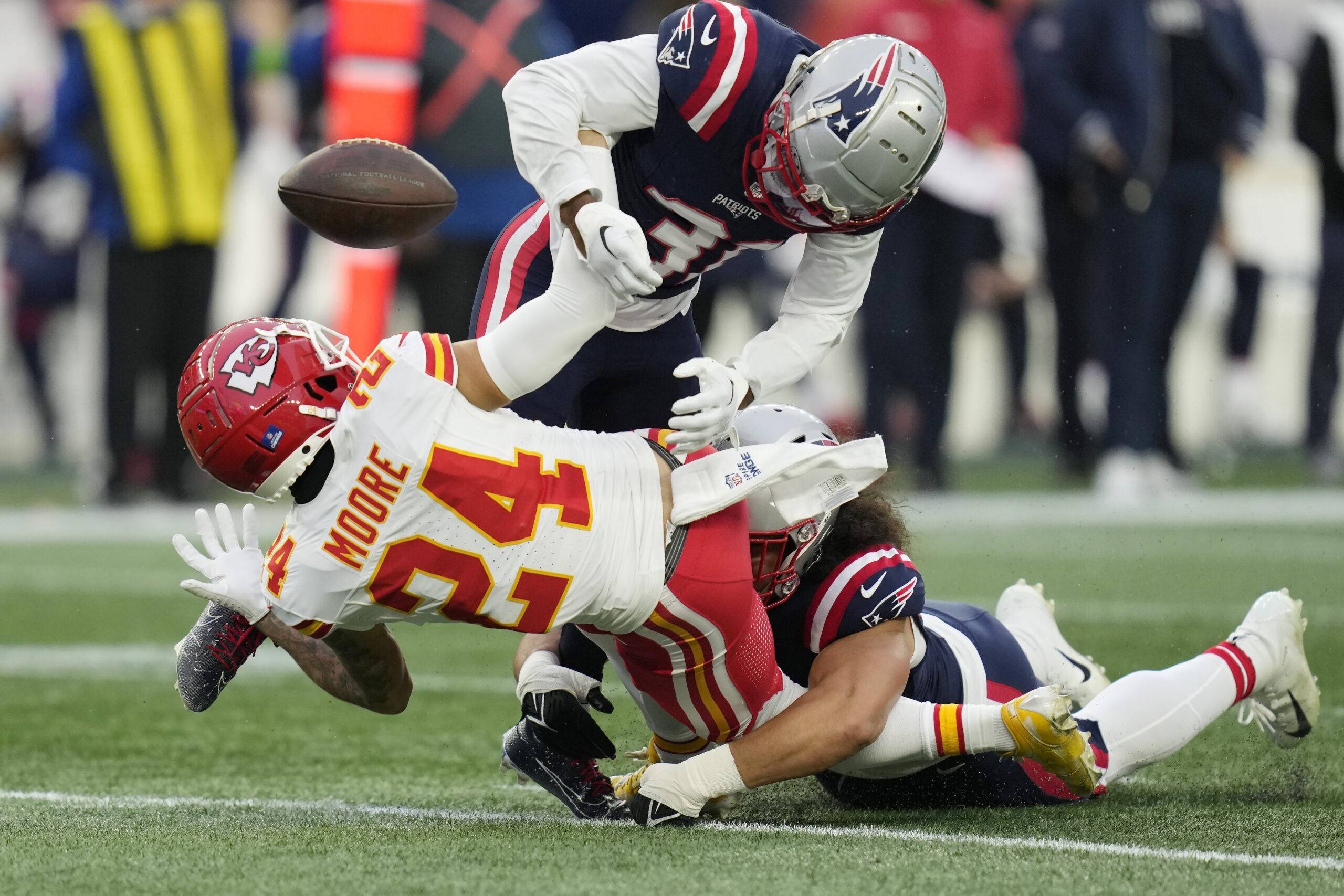 Chiefs put WR Skyy Moore on Reserve/Injured list