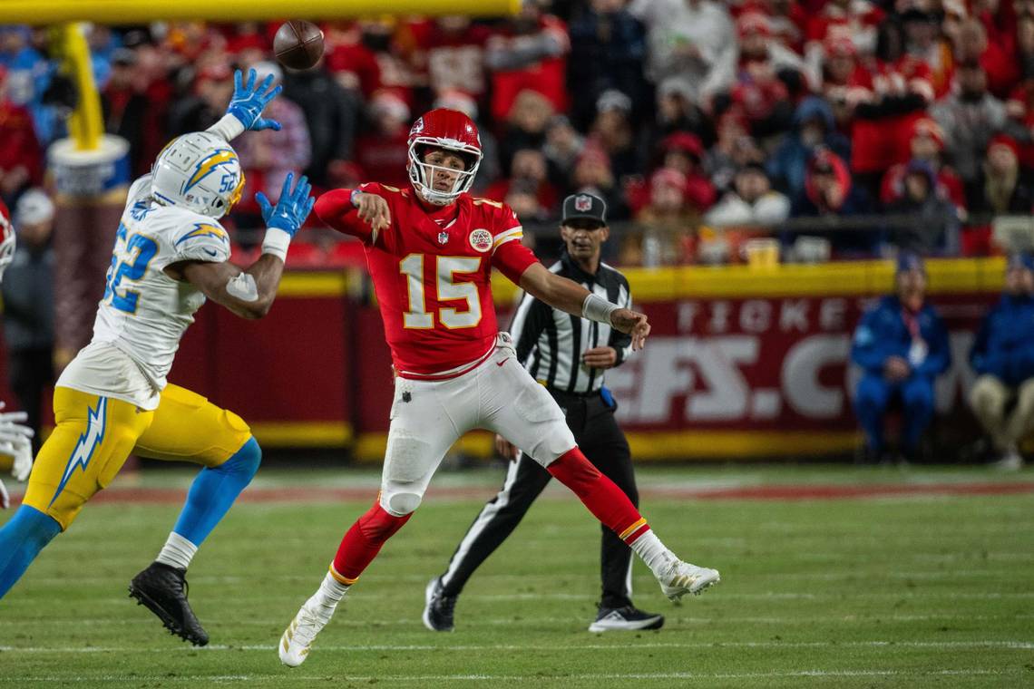 Chiefs’ Patrick Mahomes reacts to winning AFC West