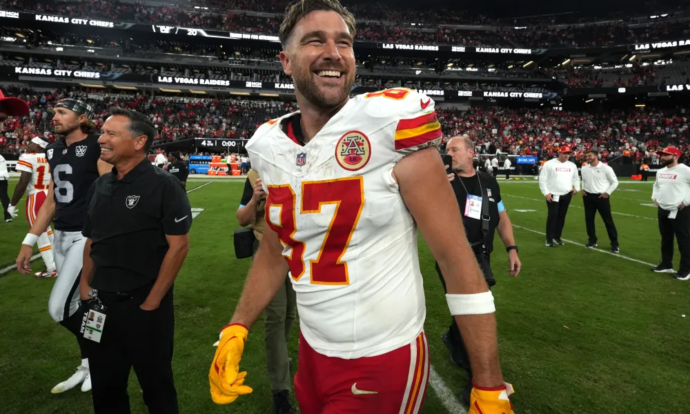 Travis Kelce wins NFL’s Charity Challenge for Walter Payton Man of the Year award